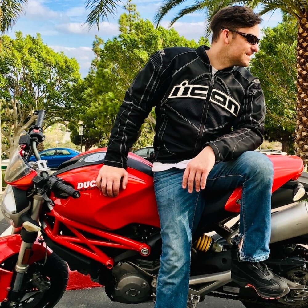 Meet your Posher, Gregory